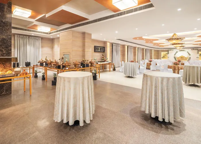 Nidhivan Sarovar Portico Vrindavan