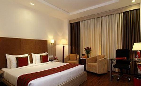 Nidhivan Sarovar Portico